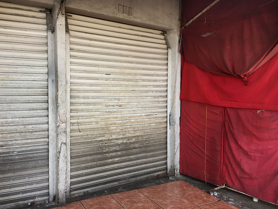 /product//closed-shop-city-market-puerto-vallarta/